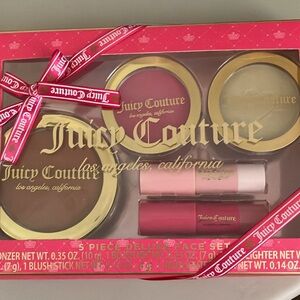 💋Juicy Couture gift wrapped makeup set NWT